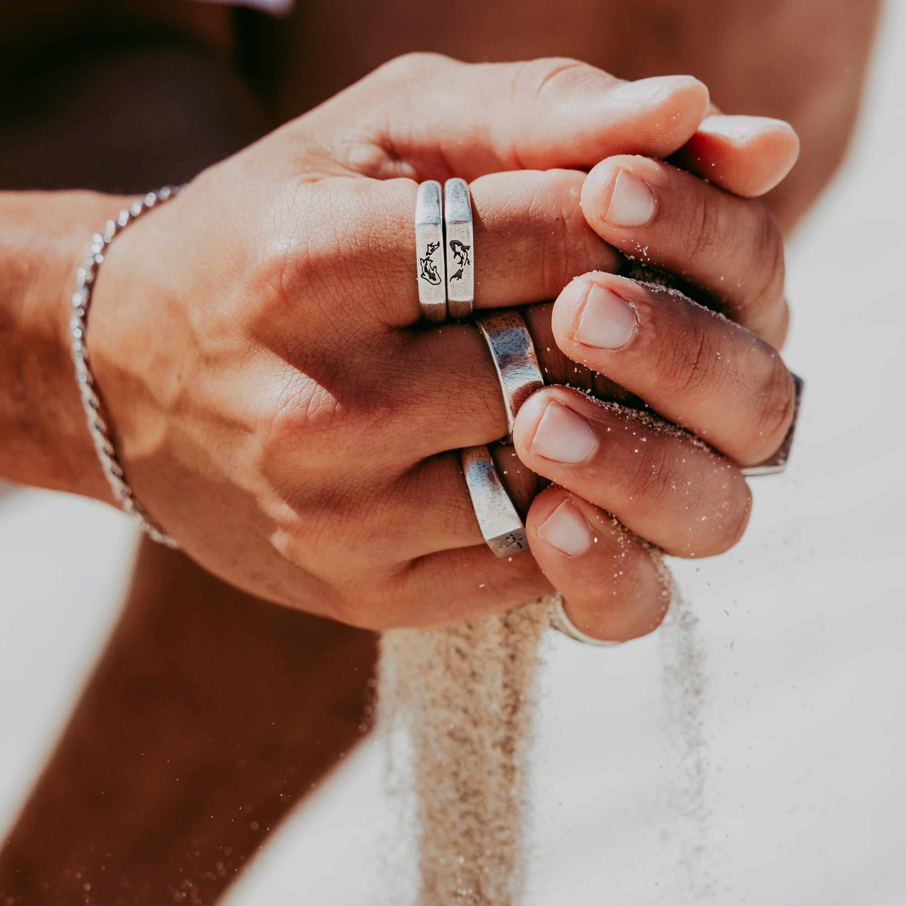 Lifestyle desert shoot showcasing Billie Jo’s layered rings