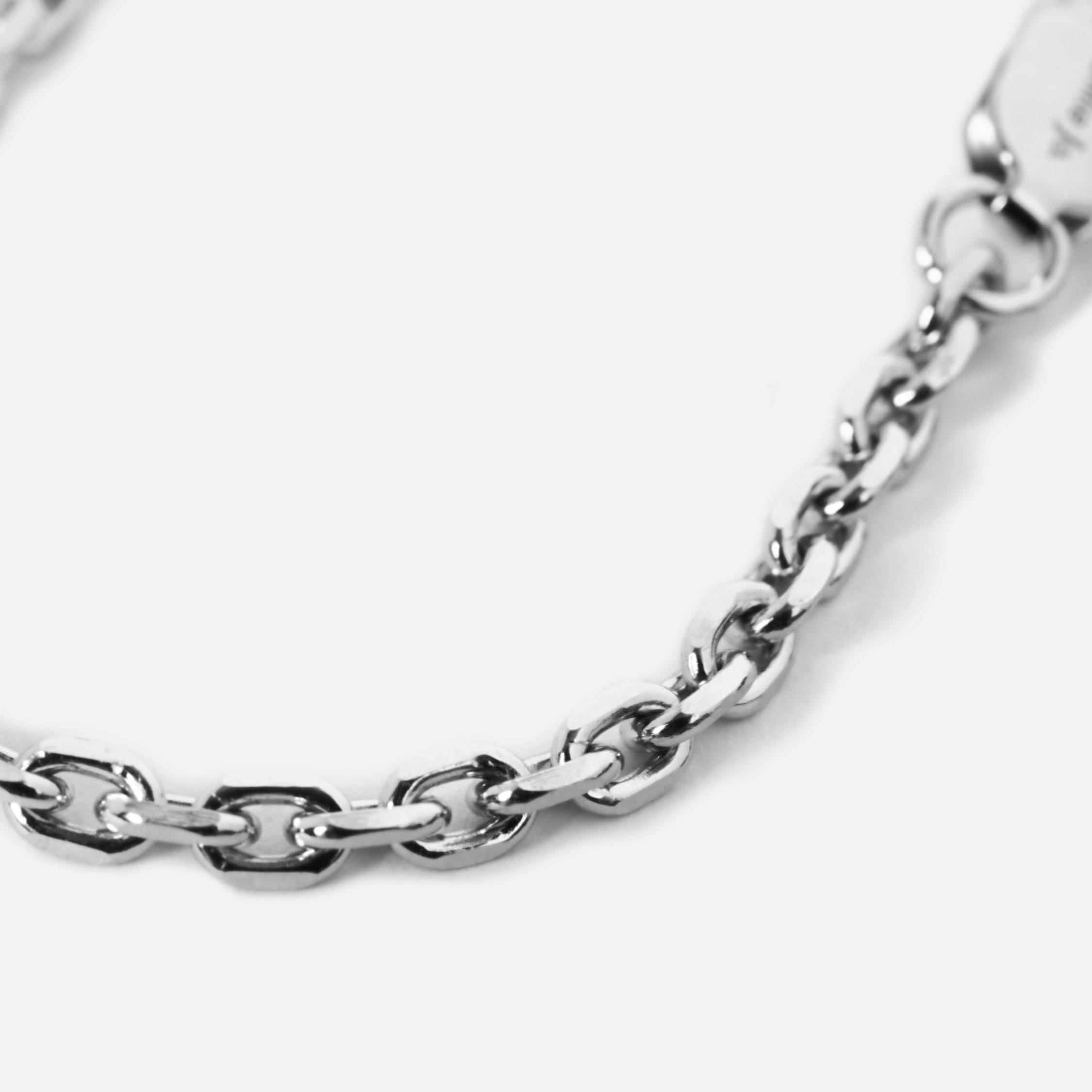 Billie Jo ring paired with a rolo bracelet – subtle sophistication in jewelry styling. v2